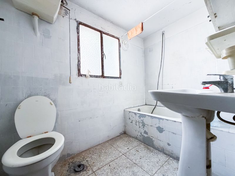 Foto 0e4a7403-f6a8-41b1-8ebf-d236c021e6ce. Casa a callejón toril 2 a Baza
