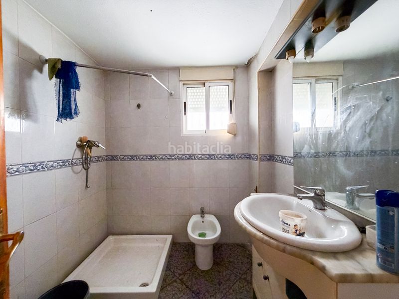 Foto 9c21dfe0-eb05-42ec-b083-b1278c20458e. Casa a callejón toril 2 a Baza