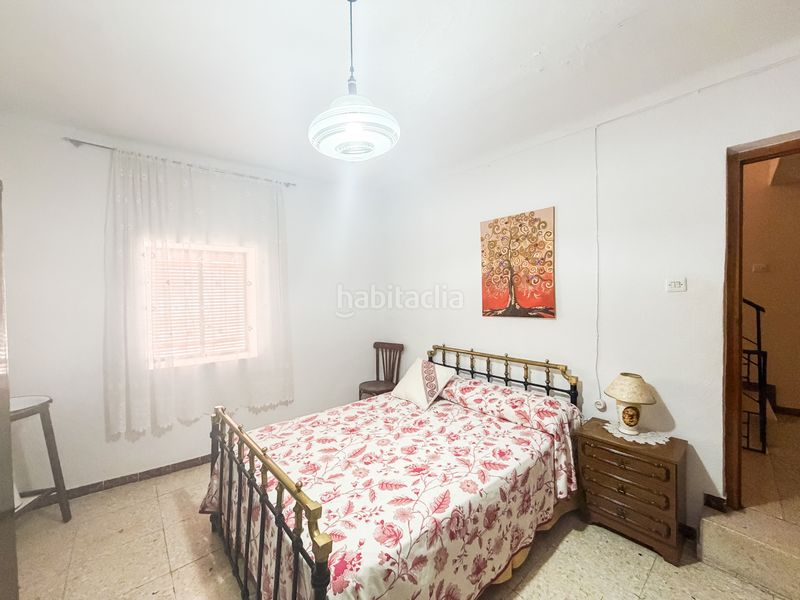 Foto d6e6649c-c64a-41b1-93d0-232e49fe2576. Casa amb xemeneia aparcament a Pozo Alcón