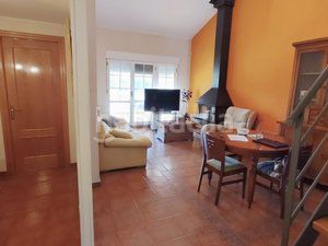 Foto a295dcc4-cfbe-426f-bc91-c482d6d74f88. Xalet amb xemeneia calefacció aparcament piscina a Pinseque