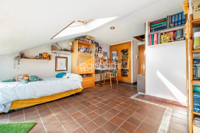 Foto 2327f40c-9e2c-4ee4-be89-efbfe0f7a959. Zweistöckige wohnung mit heizung parking pool in Norte Majadahonda