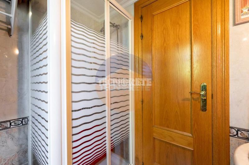 Foto 51b90002-11e9-4e46-a436-3a40eb97972f. Zweistöckige wohnung mit heizung parking pool in Norte Majadahonda