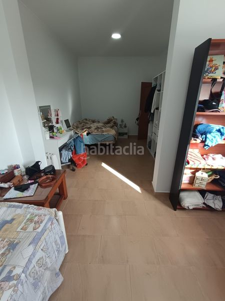 Foto 0fa17d49-8943-4629-8efe-3fc69af7a6dc. Casa adossada a Hinojos