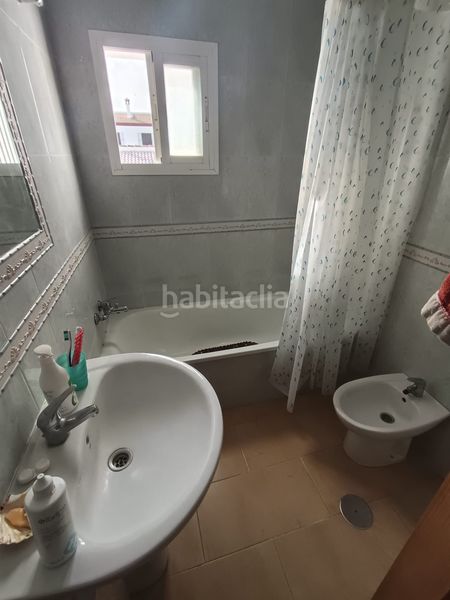 Foto f6e551d4-6028-49e0-aa7c-99b7779f7264. Casa adossada a Hinojos