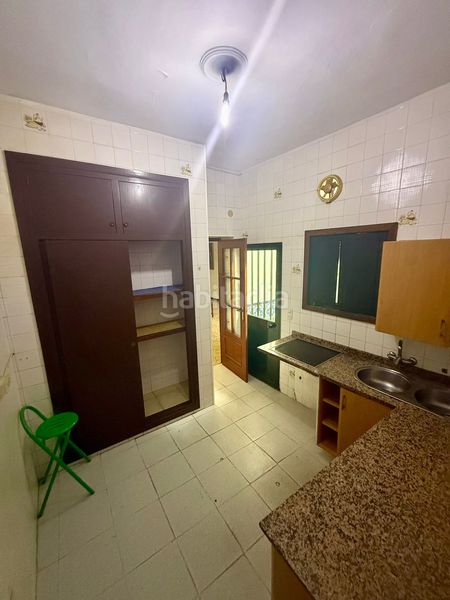 Foto 51181a03-d9aa-4d78-bcbd-3d87b41e11fb. Casa adossada a Almonte Almonte