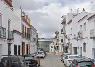 Casa adossada a Bollullos Par del Condado. Una magnifica oportunidad