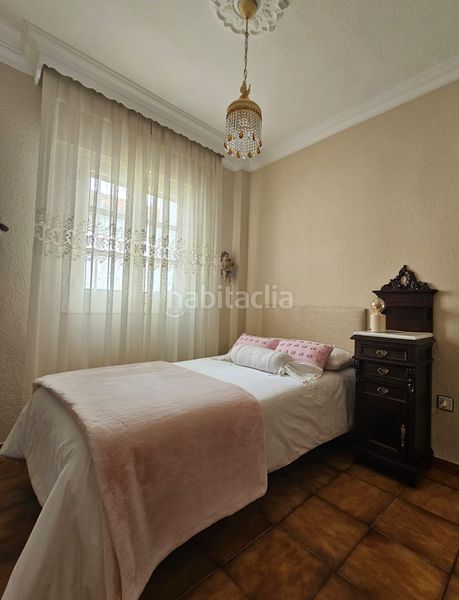 Foto d059157a-8245-43c2-9cd4-d8d7cd965ce4. Casa adossada a Almonte Almonte