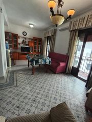 Etagenwohnung in Almonte. Estupendo piso en calle centrica