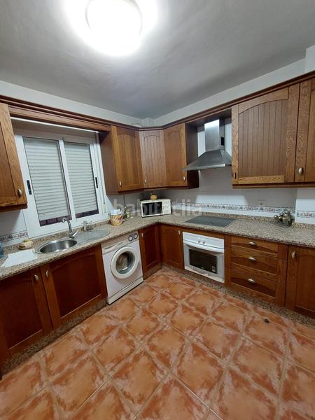 Foto 8a7846fc-4796-40d0-8384-d59f7c39c234. Casa adossada a Almonte Almonte