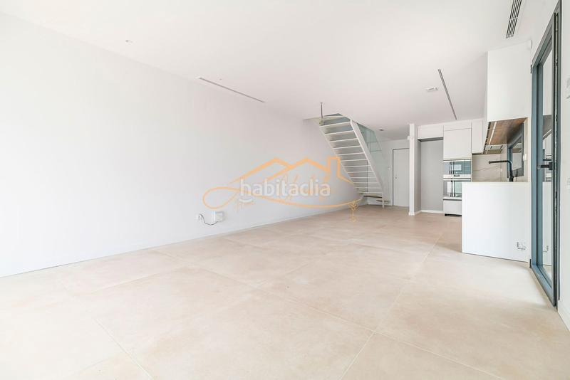 Foto 08728f85-7a91-4020-9e13-0cff4cfdb487. Maison jumelée dans passeig garbí 183 dans Lluminetes Castelldefels