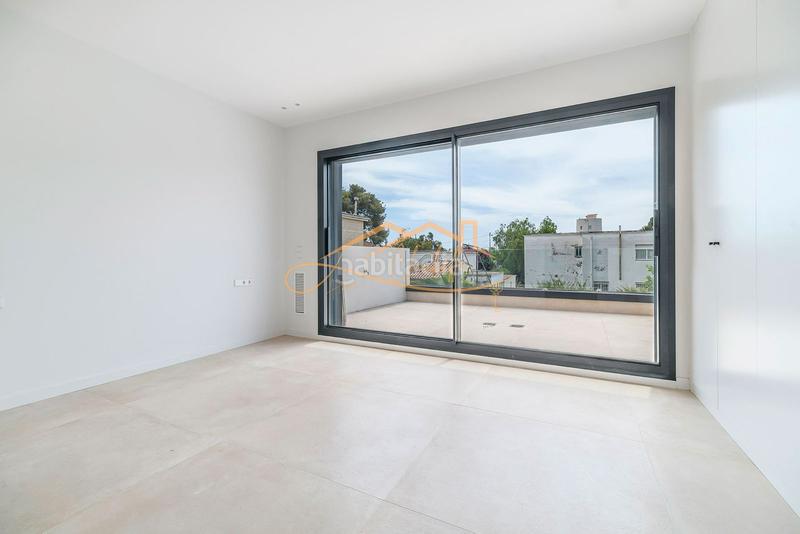 Foto 6736a3ad-7e6d-481b-a223-f56c82ee6a77. Maison jumelée dans passeig garbí 183 dans Lluminetes Castelldefels