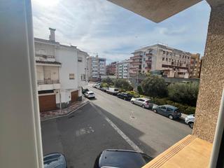 Pis a Carrer canigo 70. Piso encantador con chimenea en zona centrioca y tranquila de bl