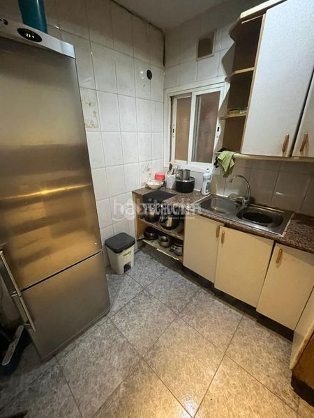 Foto abd98568-e38d-468b-b6dd-1b914af2e7c6. Pis a Trinitat Vella Barcelona