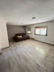 Flat in Trinitat Nova. Piso en venta en barcelona