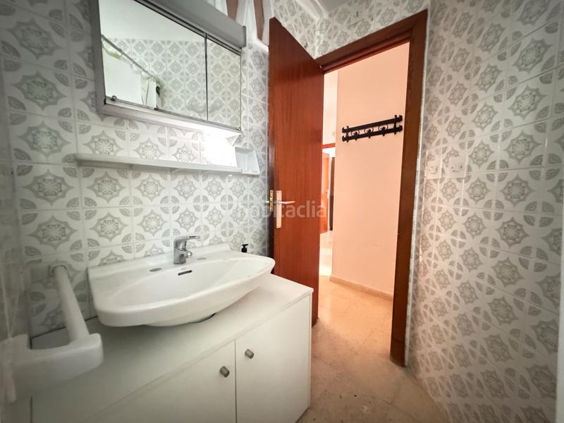 Foto c7dba09c-81af-4edc-a0e3-cc41c543f9bd. Pis amb aparcament piscina a Salobreña costa Salobreña