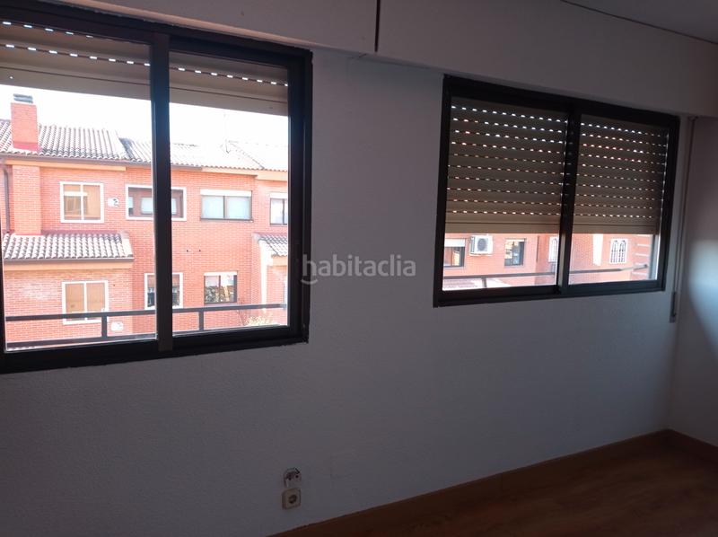 Foto bbaa230f-c293-42ef-b1c7-b70b65a0dbf5. Rent semi detached house in calle de santillana del mar 12 in Boadilla del Monte