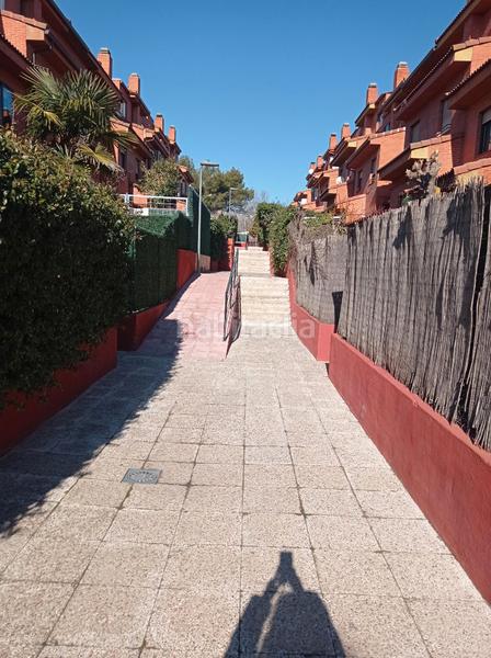 Foto f3a2058a-c217-4437-b8c3-1b2535f52145. Rent semi detached house in calle de santillana del mar 12 in Boadilla del Monte