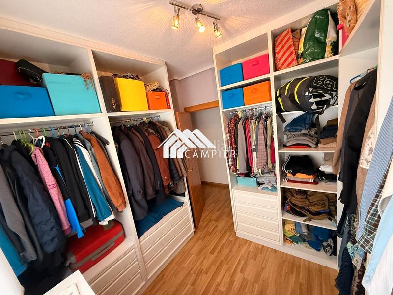 Foto 6d929277-680e-4e30-80a3-b8364efd2a8e. Piso  con balcón en centro en Ensanche - Franciscanos Albacete