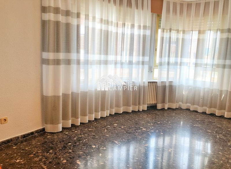 Foto 5b1a3c19-e3a6-4f73-8da8-1ccb55823efa. Pis a Feria Albacete