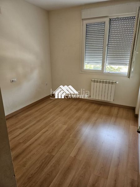 Foto df54c852-ca43-4d55-a1fc-e1d1f22944a1. Casa adossada amb calefacció aparcament a Facultad de Medicina Albacete