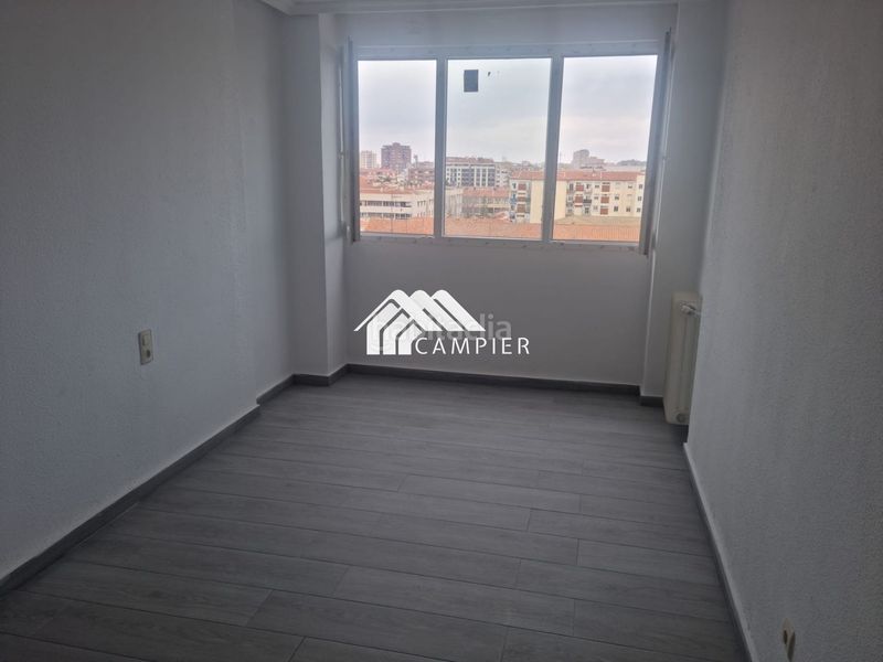 Foto 1e28ca0f-4f9b-4d3b-b18b-482fd4a6caa9. Pis amb calefacció aparcament a Hospital Albacete