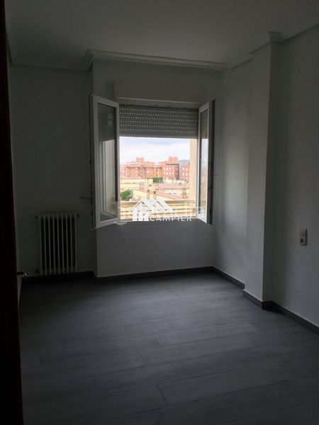 Foto 69695876-b81c-4378-8210-83be713faac1. Pis amb calefacció aparcament a Hospital Albacete