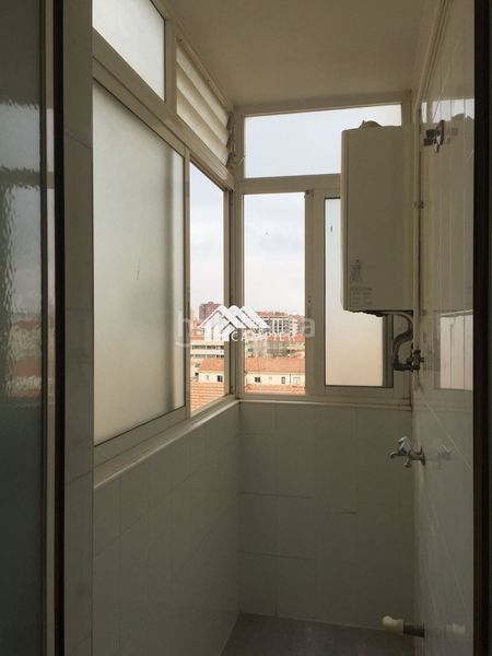 Foto a8e43278-223b-4c19-9598-3393c37cec05. Pis amb calefacció aparcament a Hospital Albacete