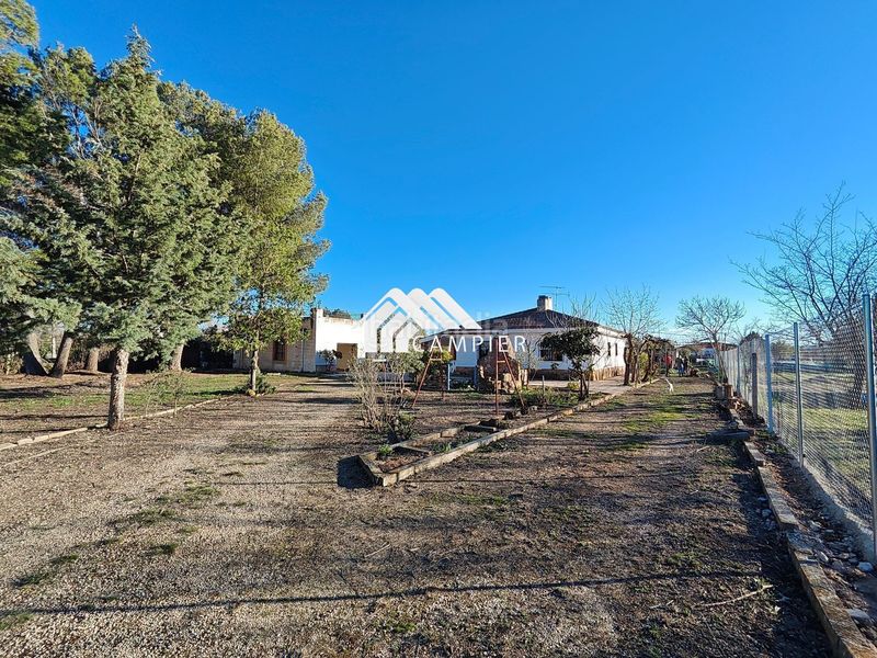 Foto 35b75f9b-c4ae-4fa9-8616-8baf56f9df5a. Xalet amb aparcament piscina a Pedanías - Extrarradio Albacete