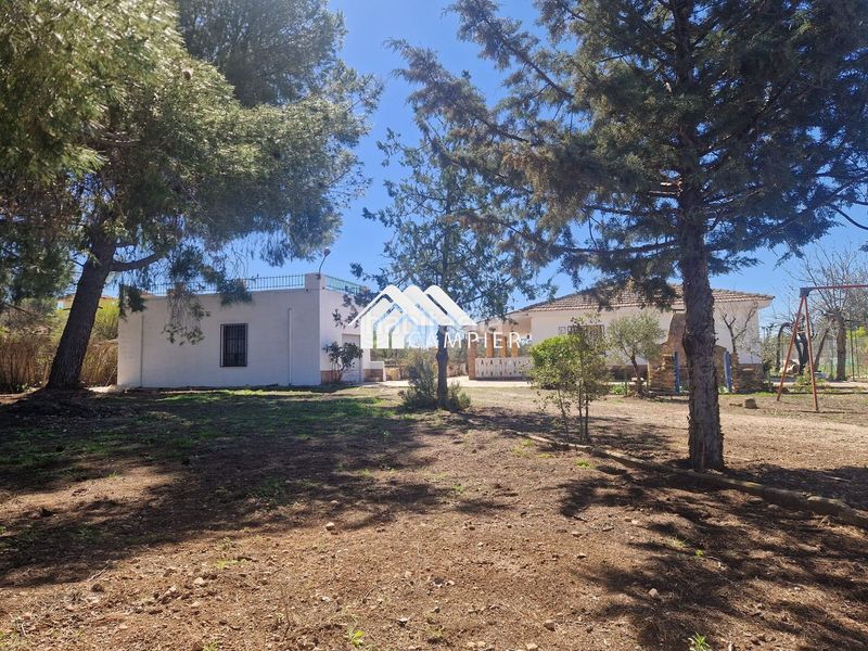 Foto 6810b6a2-94ed-4cd1-8eba-6b4c17752226. Xalet amb aparcament piscina a Pedanías - Extrarradio Albacete