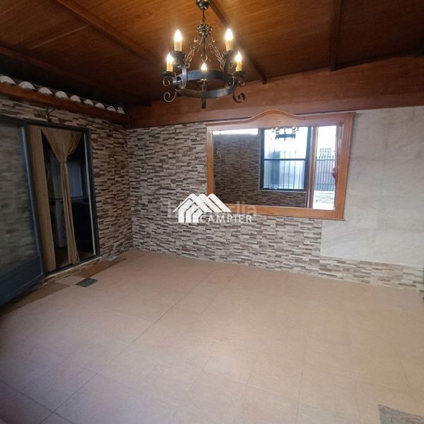 Foto e7a7ef37-d10d-40f2-a36f-7764a64d0a73. Casa adossada amb calefacció aparcament a Santa Teresa - Vereda Albacete