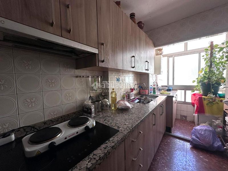 Foto 417aa422-35f2-42cb-9270-aed6364b13a8. Piso  en venta en Santa Cristina - San Rafael Málaga