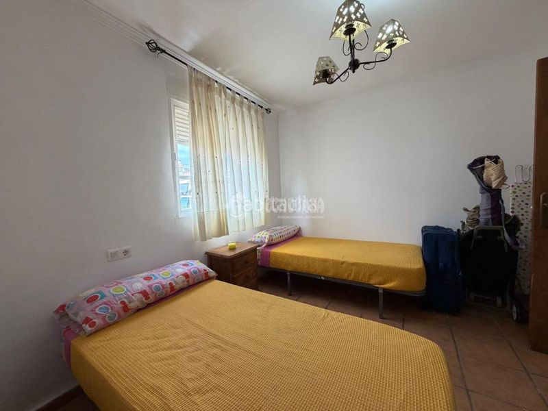 Foto 2ff69f9a-f3b5-4fa1-86cc-4f9fe5adfbb0. Piso  en venta en Santa Cristina - San Rafael Málaga