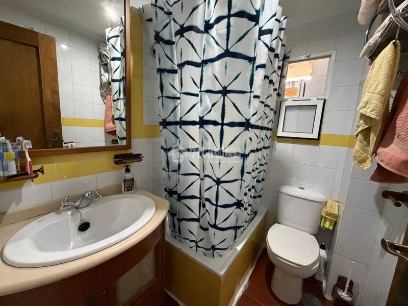 Foto ddbc934b-494d-465b-87d0-fe87efed5c75. Piso  en venta en Santa Cristina - San Rafael Málaga