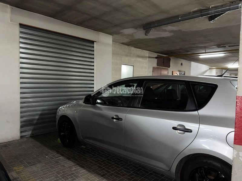 Foto 1cf7562a-96f6-43ba-9bcb-ac90d816e911. Pis amb calefacció aparcament a Santa Cristina - San Rafael Málaga