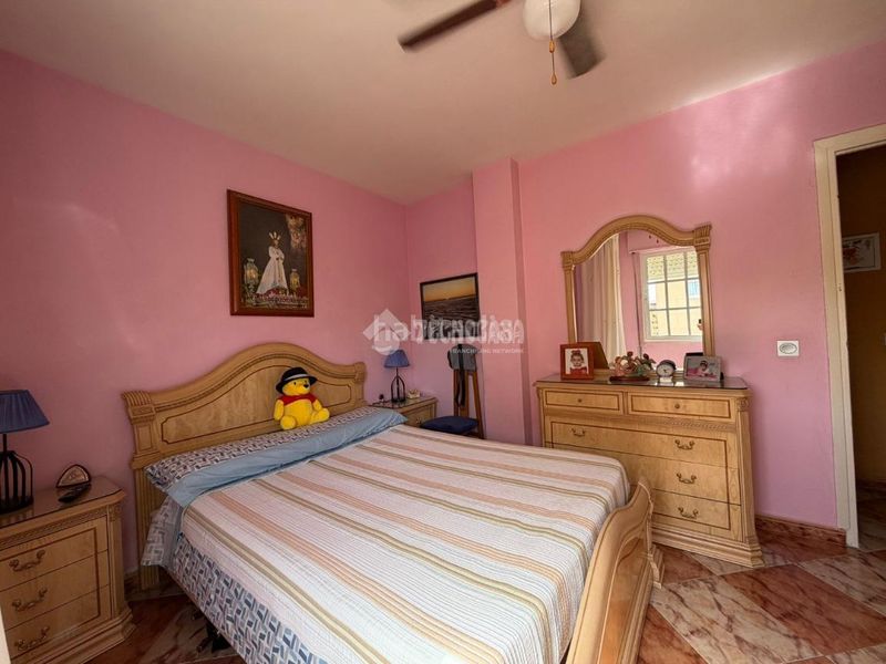 Foto 7d20d254-7efd-4134-ba17-b4e65aed6d1d. Pis amb calefacció aparcament a Santa Cristina - San Rafael Málaga