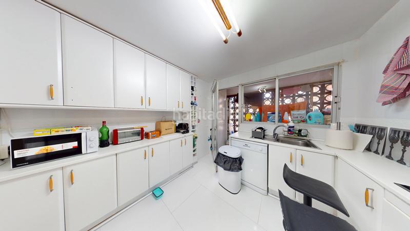 Foto c5094874-a125-4a46-ade1-c2c0fd520ff9. Pis amb calefacció aparcament piscina a San Blas Alicante