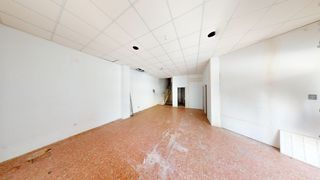 Local Comercial  Calle ja�n. Gran oportunidad en san blas: local en esquina con posibilidad d