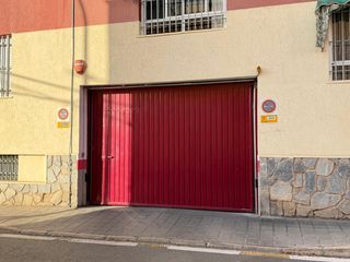 Aparcament cotxe  Calle ceuta. Amplia plaza de garaje en venta en pleno san blas – calle ceuta