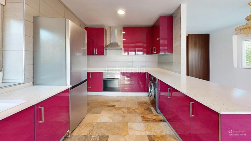 Foto 5578c030-5eb8-417d-83c0-813c9236a5c0. Chalet con camino parcheggio in Albufereta Alicante