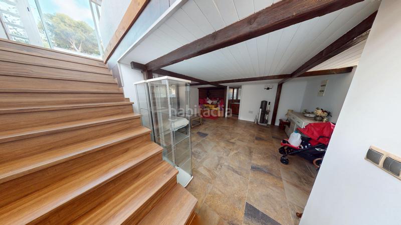 Foto 8b52689f-5f1f-47ce-9928-35559d97ef38. Chalet con camino parcheggio in Albufereta Alicante