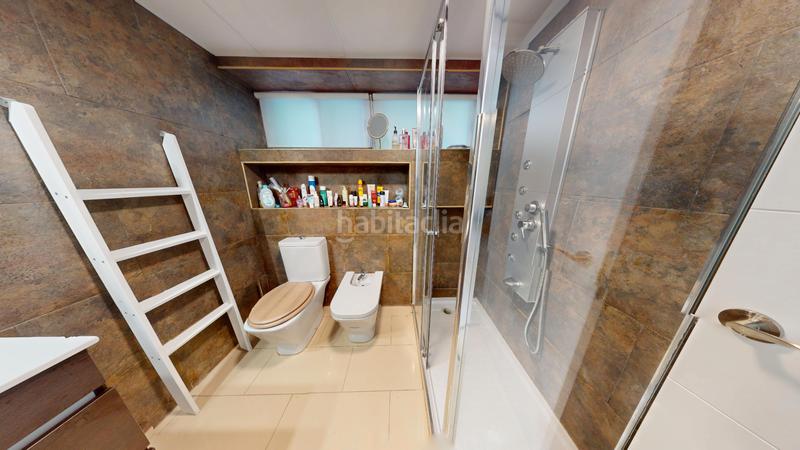 Foto 9c40ec87-0d4a-41cc-837e-8e7c5a05430e. Chalet con camino parcheggio in Albufereta Alicante