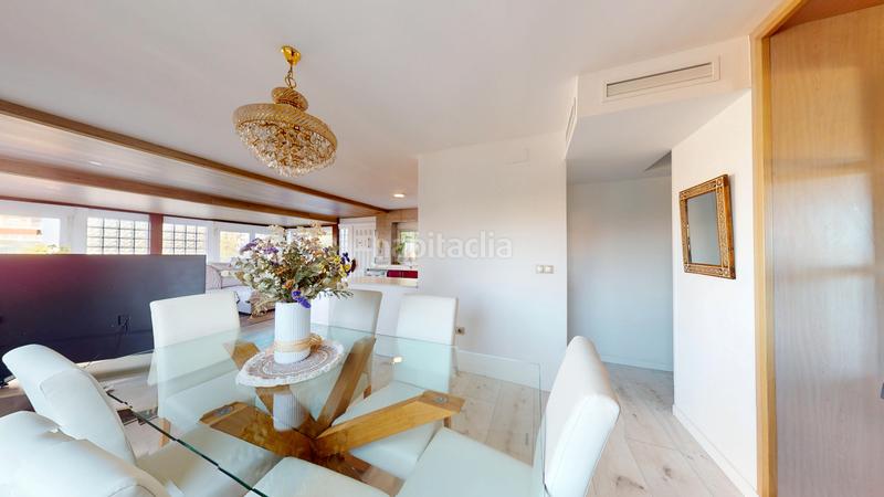 Foto f59ca1d1-1048-470d-96a8-11a1279acd3b. Chalet con camino parcheggio in Albufereta Alicante