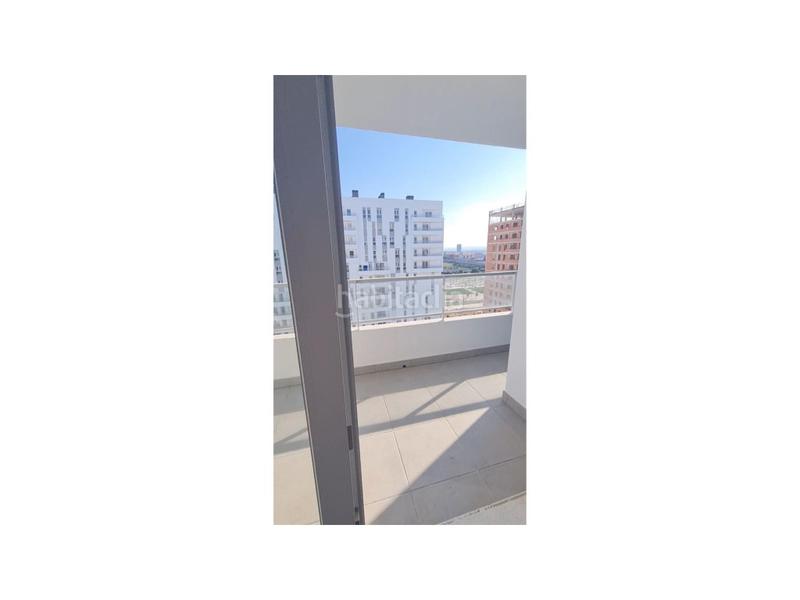 Foto c118fd35-a97d-404c-9bc7-633798e3a517. Piso espectacular piso de 3 habitaciones con excelentes zonas comunes! en Valencia