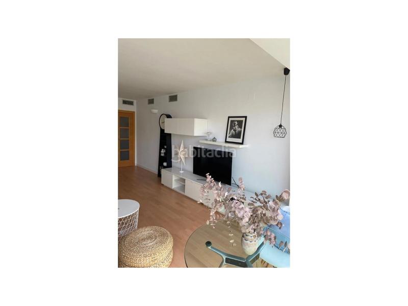 Foto 98c0ee4e-6217-4fae-84e2-81a3eda0c9ed. Appartement avec parking dans Torrefiel Valencia