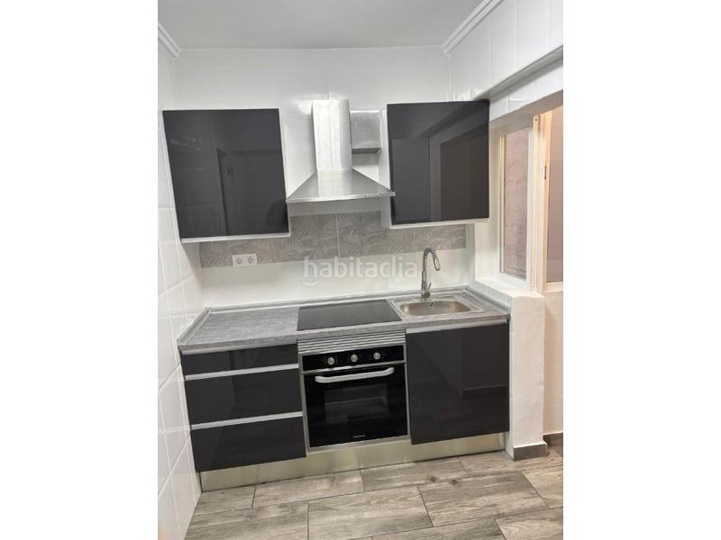 Foto 50307704-3217-4422-a255-f9907fb6e15c. Appartement in Torrefiel Valencia