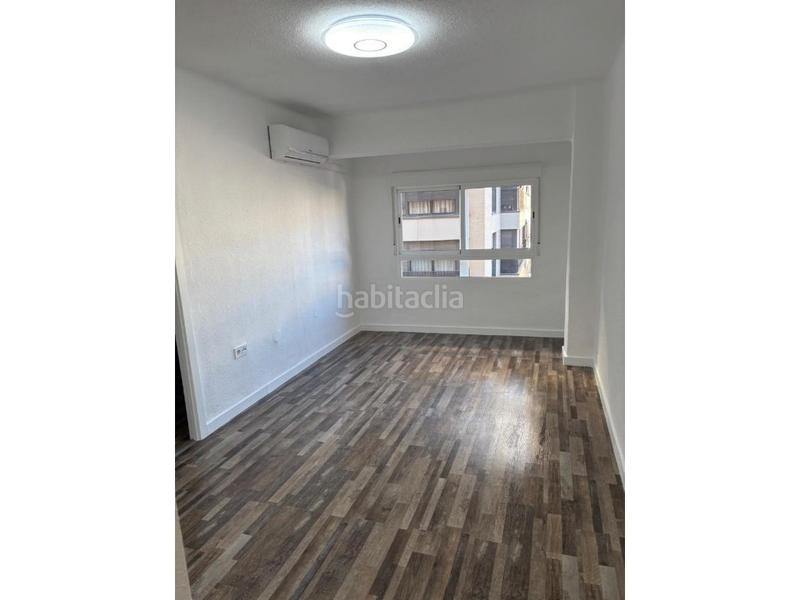 Foto b66be6e1-d7e7-4a55-9f8a-7908ddb06eee. Appartement in Torrefiel Valencia