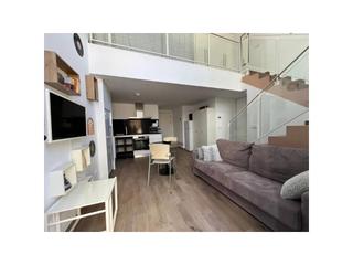 Location Appartement  Carrer angel villena. Se alquila loft en la popular zona de ciutat de les arts i de le
