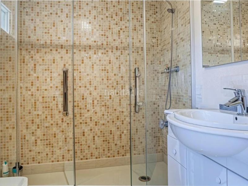 Foto f787977d-e5d9-45cb-bdb5-d050007efc99. Xalet amb aparcament a Moncada