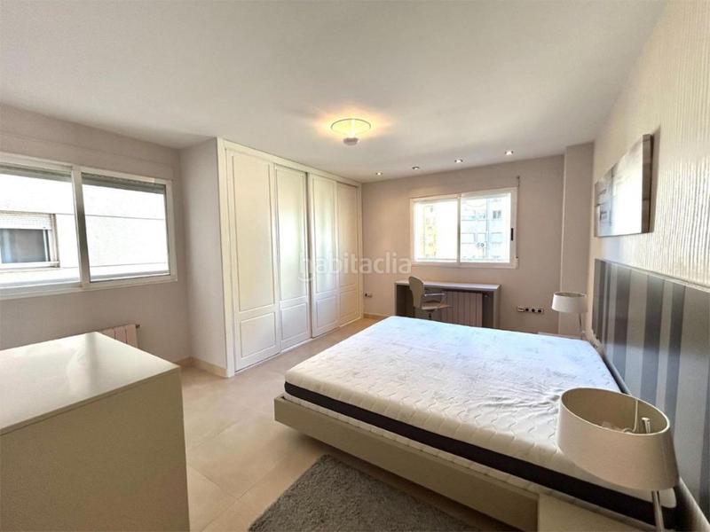 Foto bbf082ef-82e3-4648-bf3b-d0bf25e79f33. Appartement avec piscine dans Penya-Roja - Avda. Francia Valencia