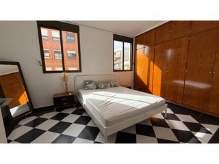 Appartamento  Calle juan bautista vives. Exclusiva  luminoso piso junto al jard�n del turia